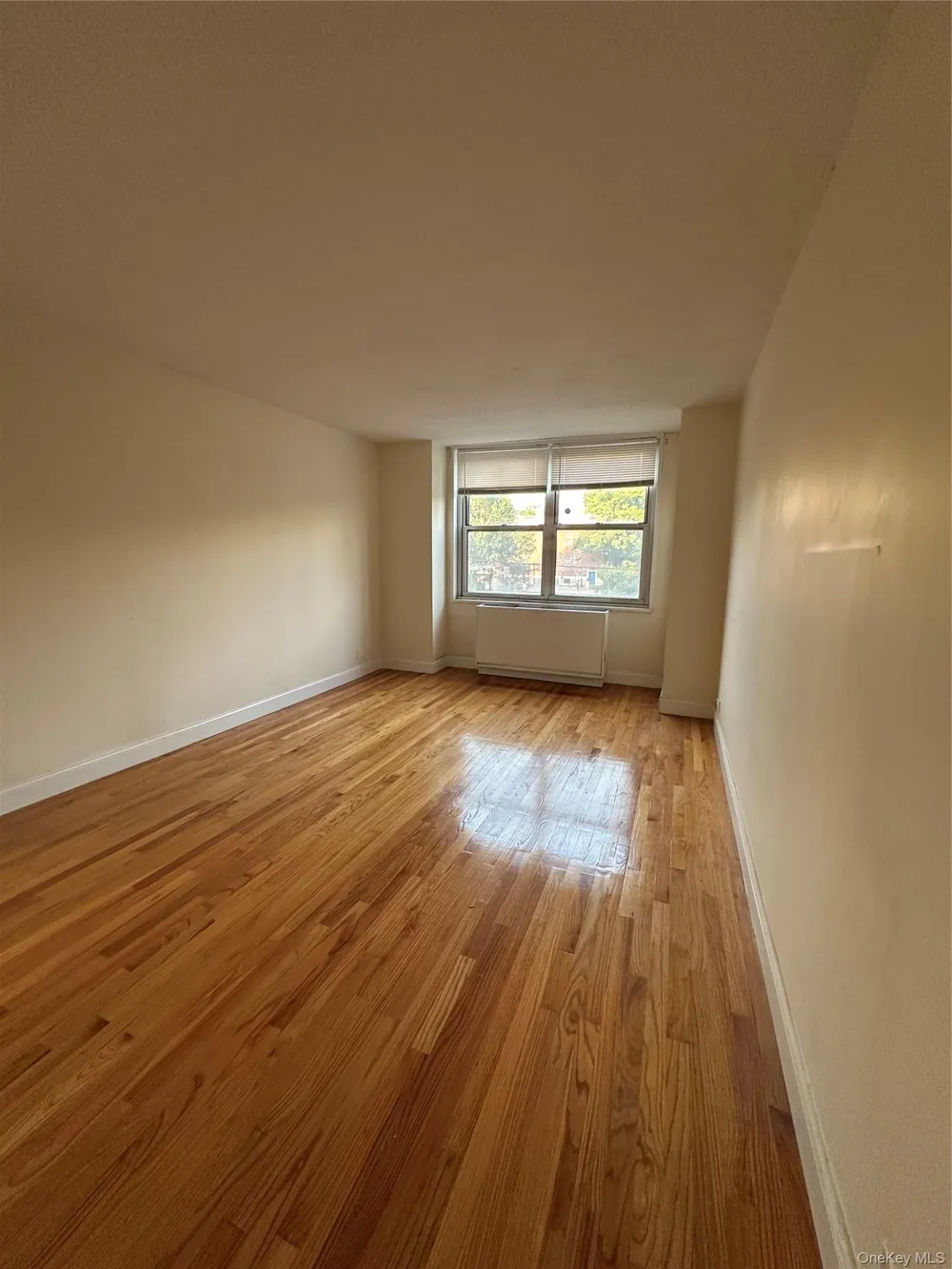 41-40 union Street #2O Flushing, NY 11355