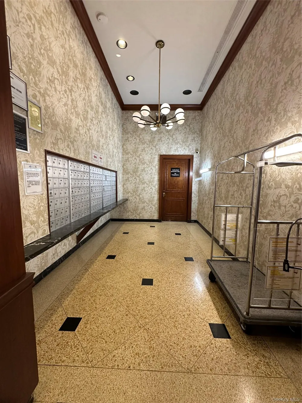 41-40 union Street #2O Flushing, NY 11355