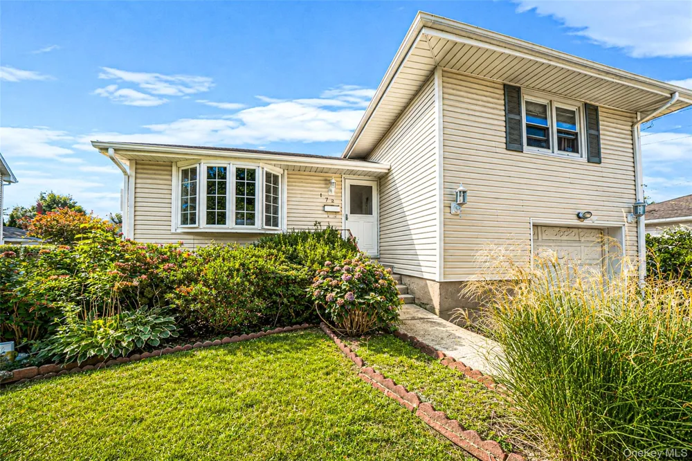 172 Walnut Street Massapequa, NY 11758