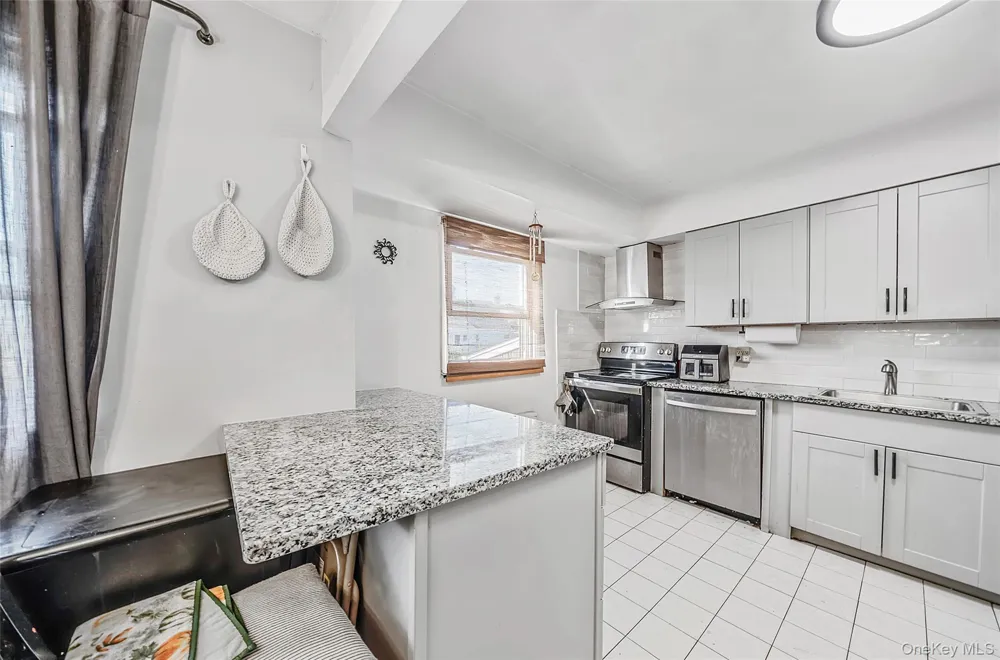 172 Walnut Street Massapequa, NY 11758