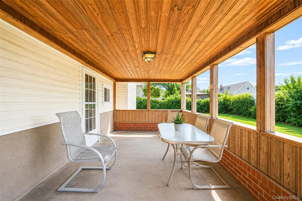 172 Walnut Street Massapequa, NY 11758