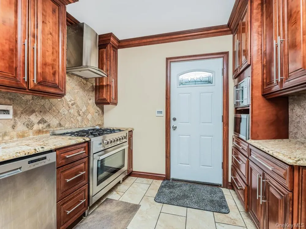 199 W 179th Street Bronx, NY 10453