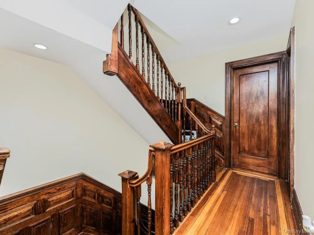 199 W 179th Street Bronx, NY 10453