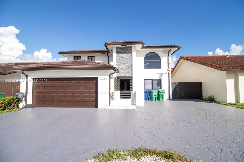 6332 SW 151st Pl Miami, FL 33193