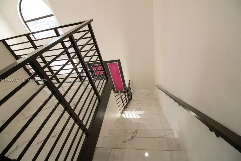 6332 SW 151st Pl Miami, FL 33193