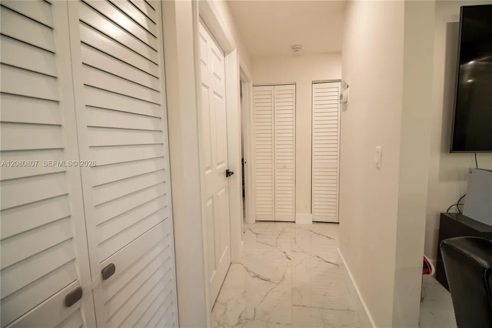 6332 SW 151st Pl Miami, FL 33193