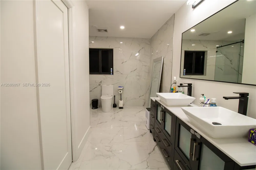 6332 SW 151st Pl Miami, FL 33193