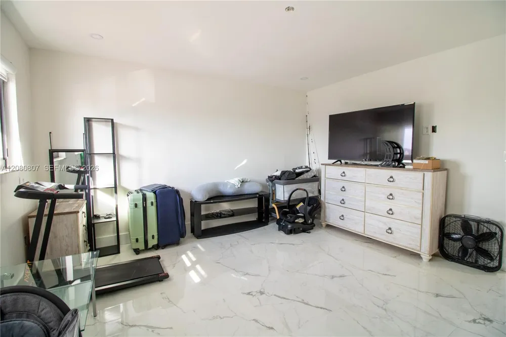 6332 SW 151st Pl Miami, FL 33193