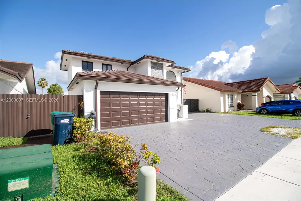 6332 SW 151st Pl Miami, FL 33193