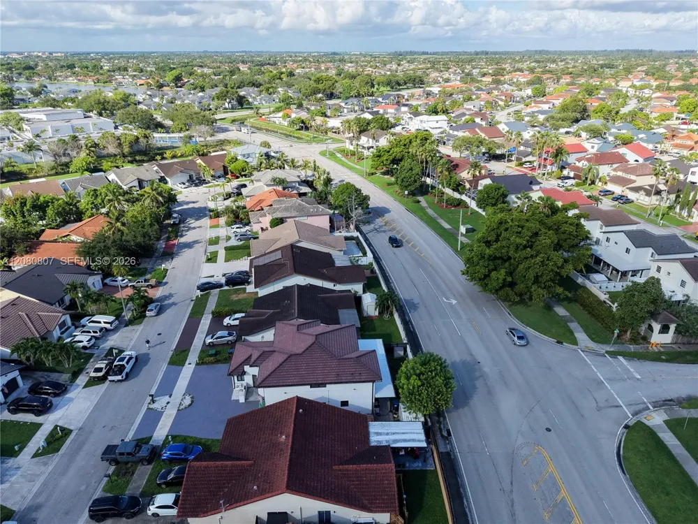 6332 SW 151st Pl Miami, FL 33193