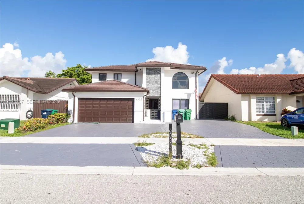 6332 SW 151st Pl Miami, FL 33193