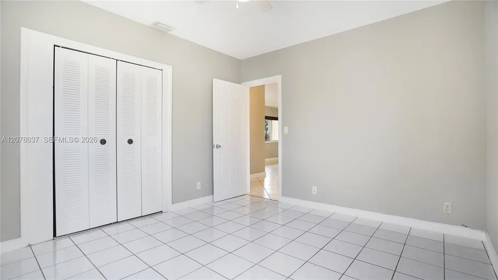 903 NE 2nd St Hallandale Beach, FL 33009