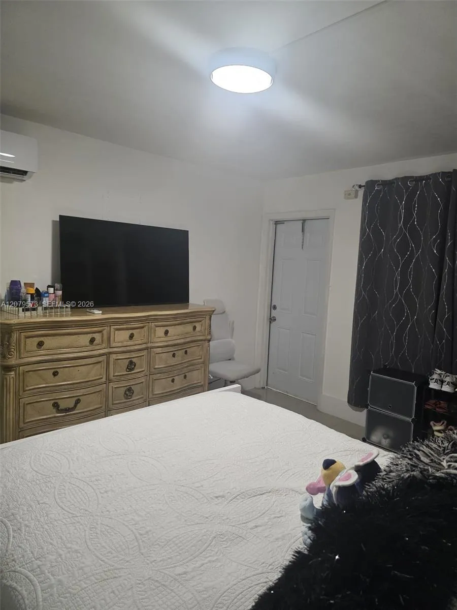 715 NW 30th Ct #1 Wilton Manors, FL 33311