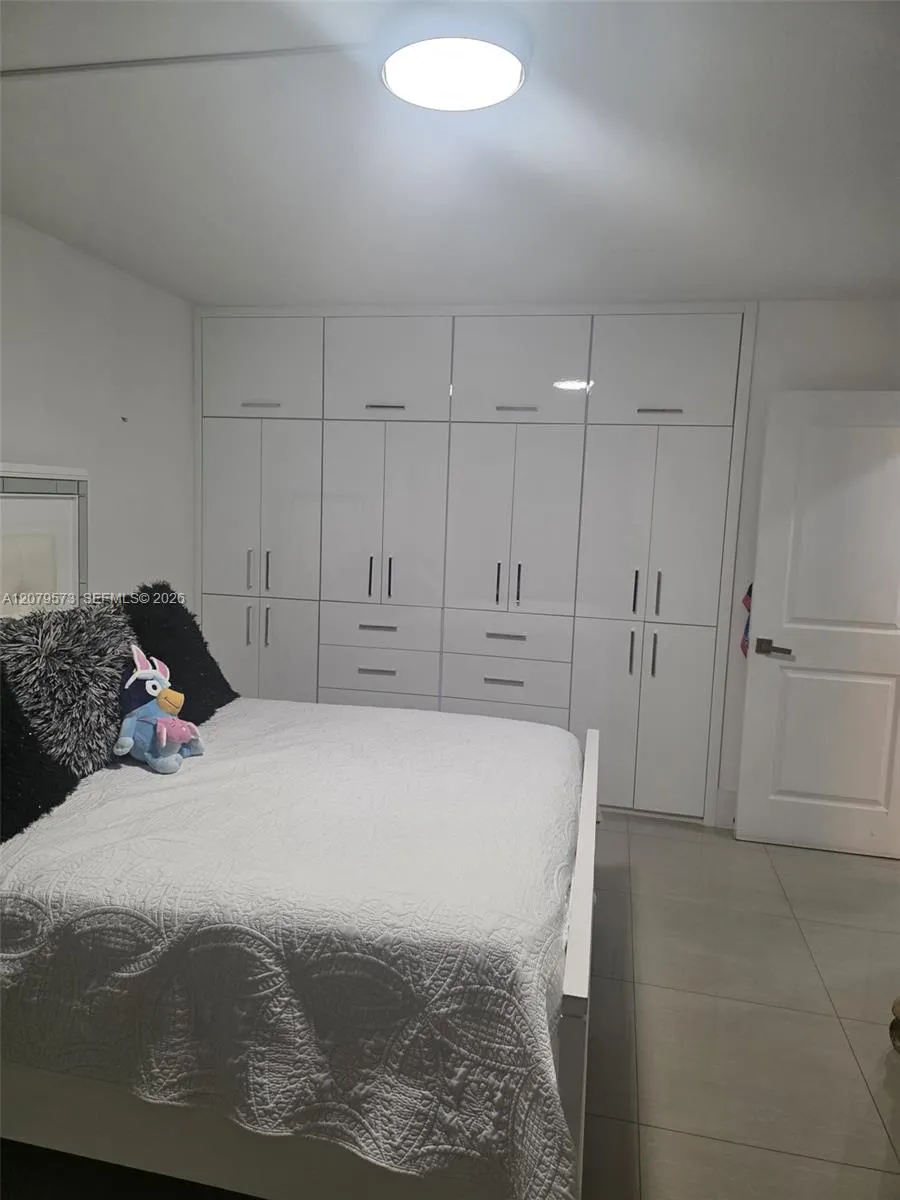 715 NW 30th Ct #1 Wilton Manors, FL 33311