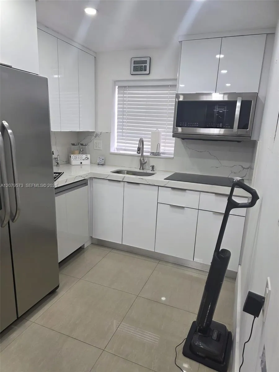 715 NW 30th Ct #1 Wilton Manors, FL 33311