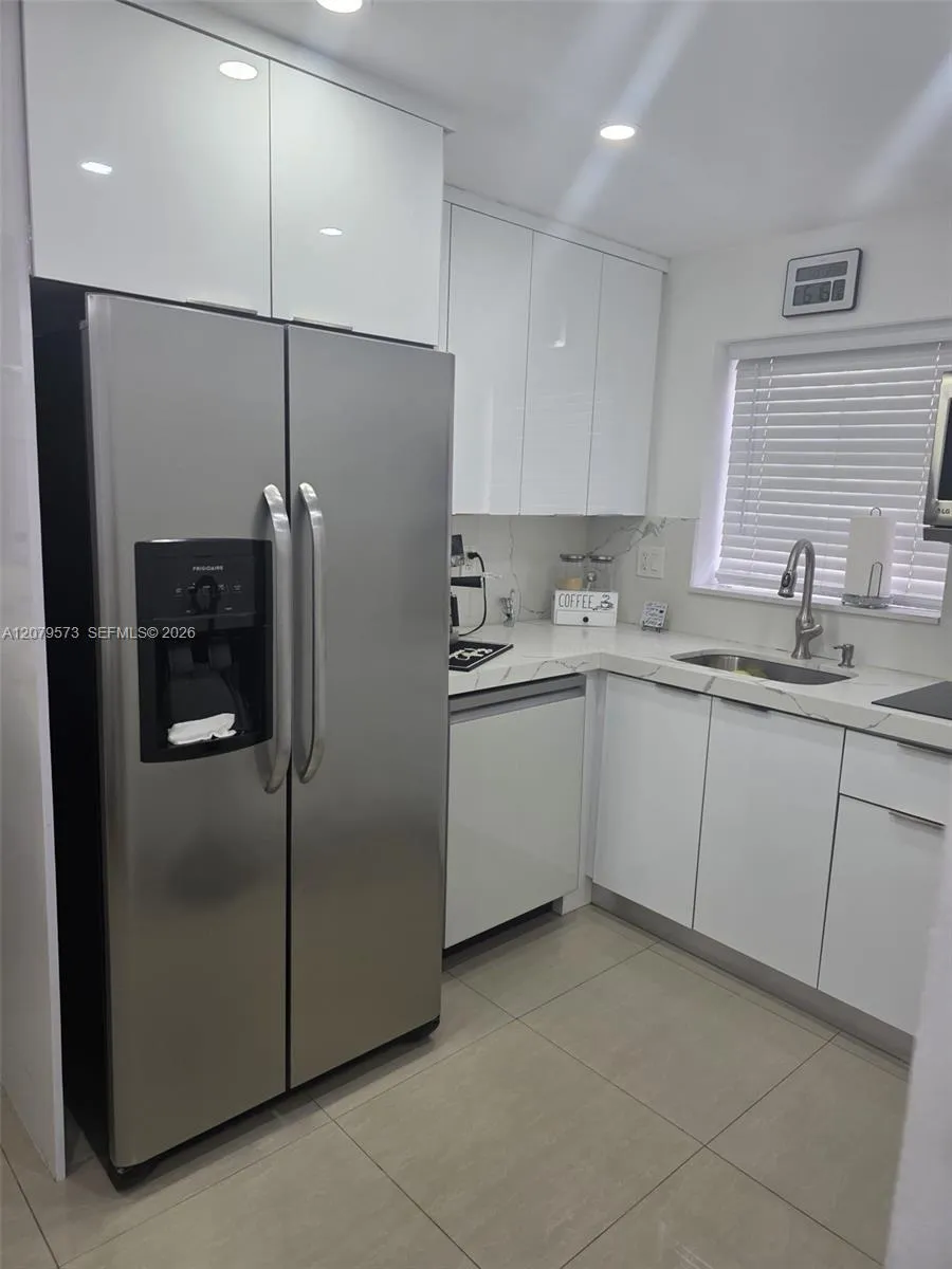 715 NW 30th Ct #1 Wilton Manors, FL 33311