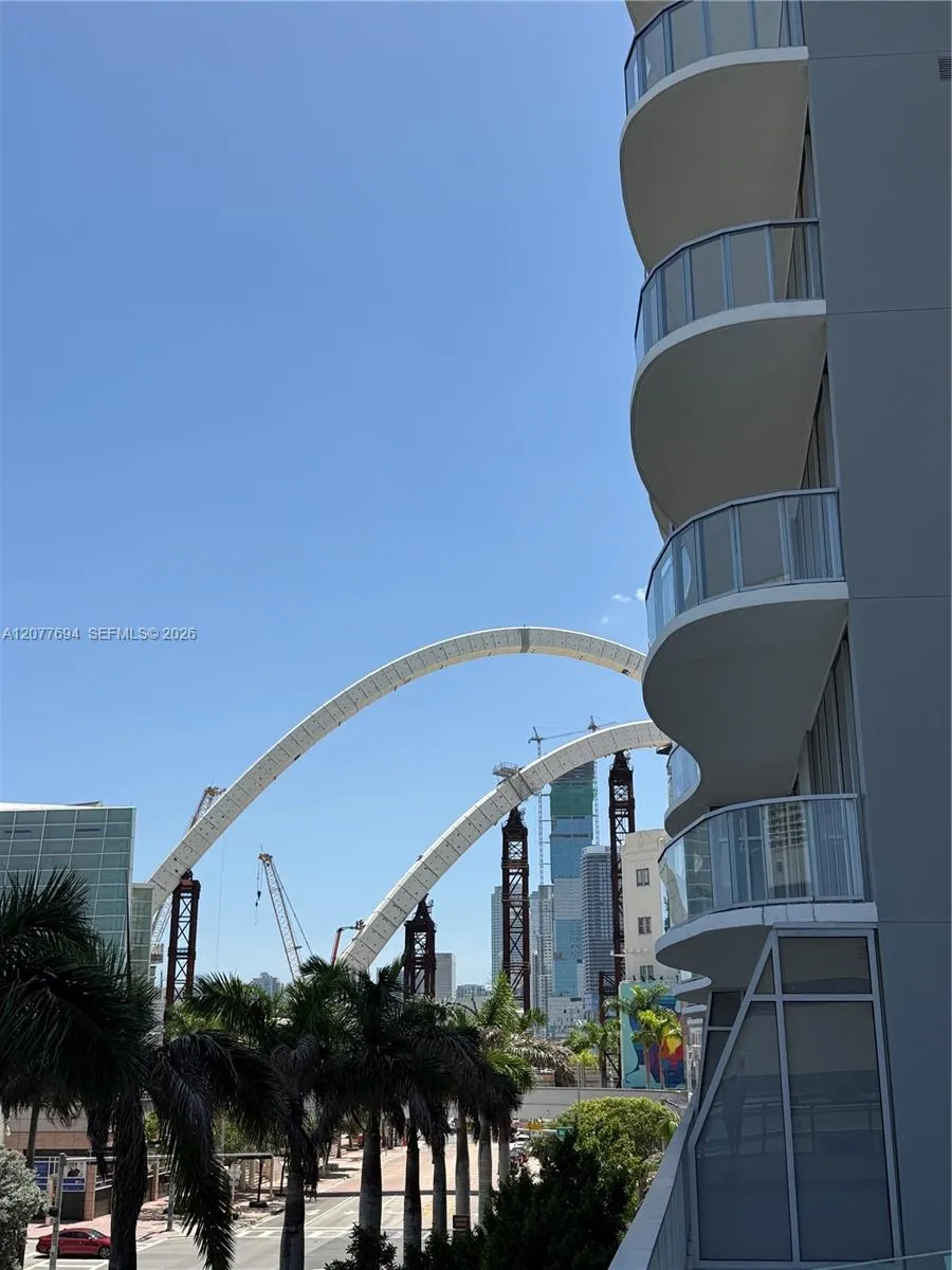 1400 Biscayne Blvd #209 Miami, FL 33132