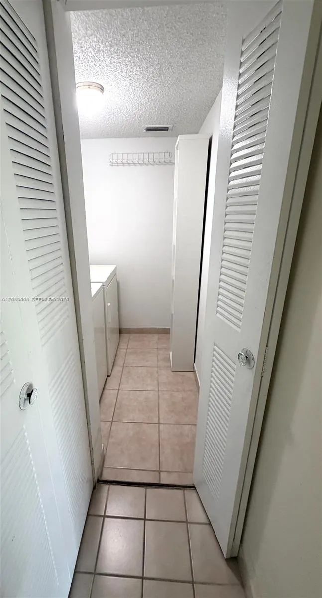 351 Palm Way #303 Pembroke Pines, FL 33025