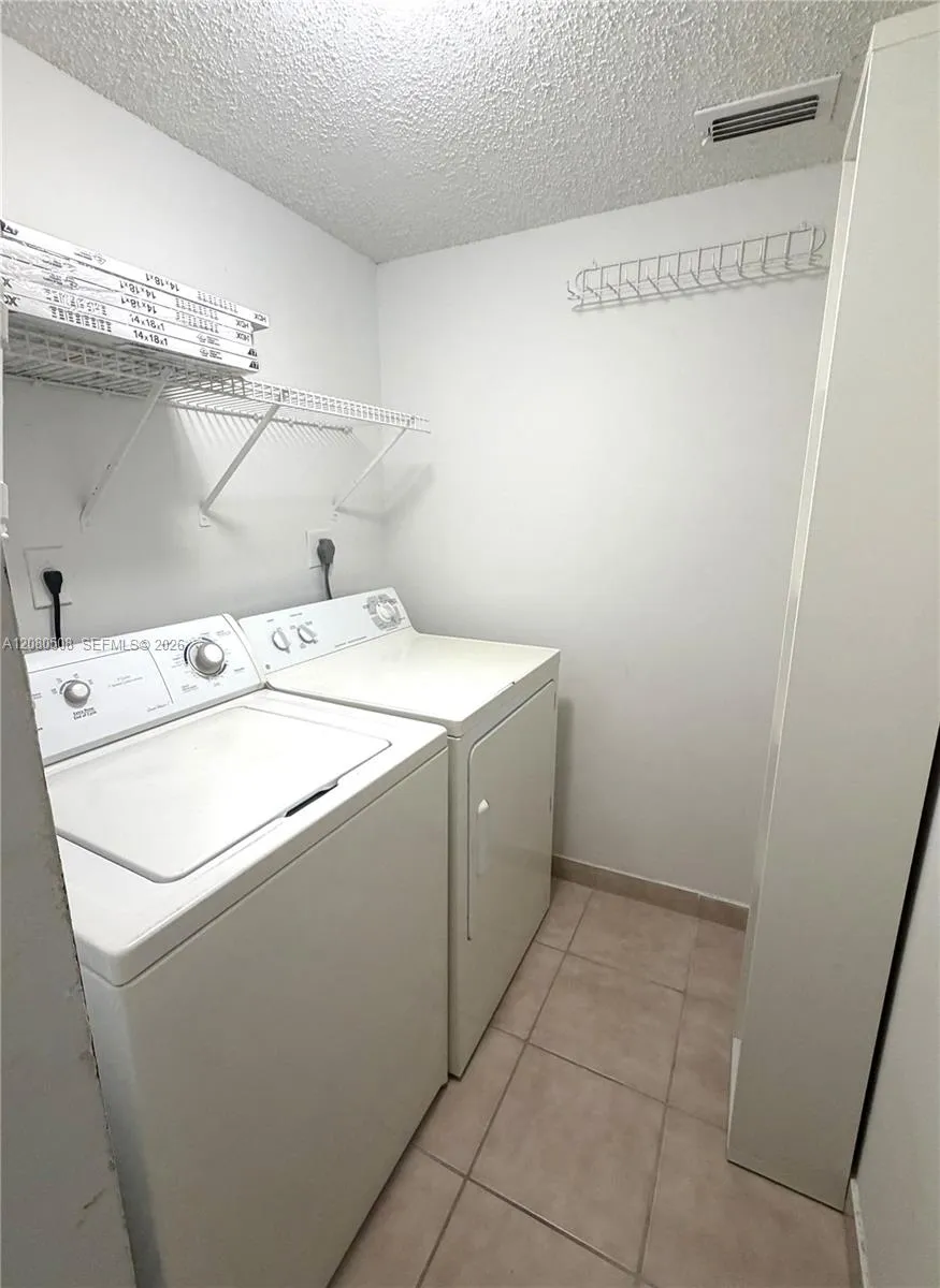 351 Palm Way #303 Pembroke Pines, FL 33025