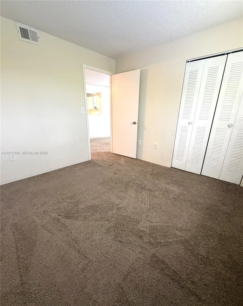 351 Palm Way #303 Pembroke Pines, FL 33025