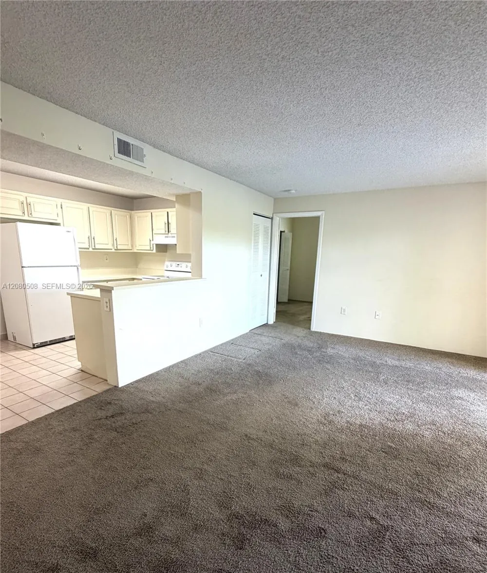 351 Palm Way #303 Pembroke Pines, FL 33025