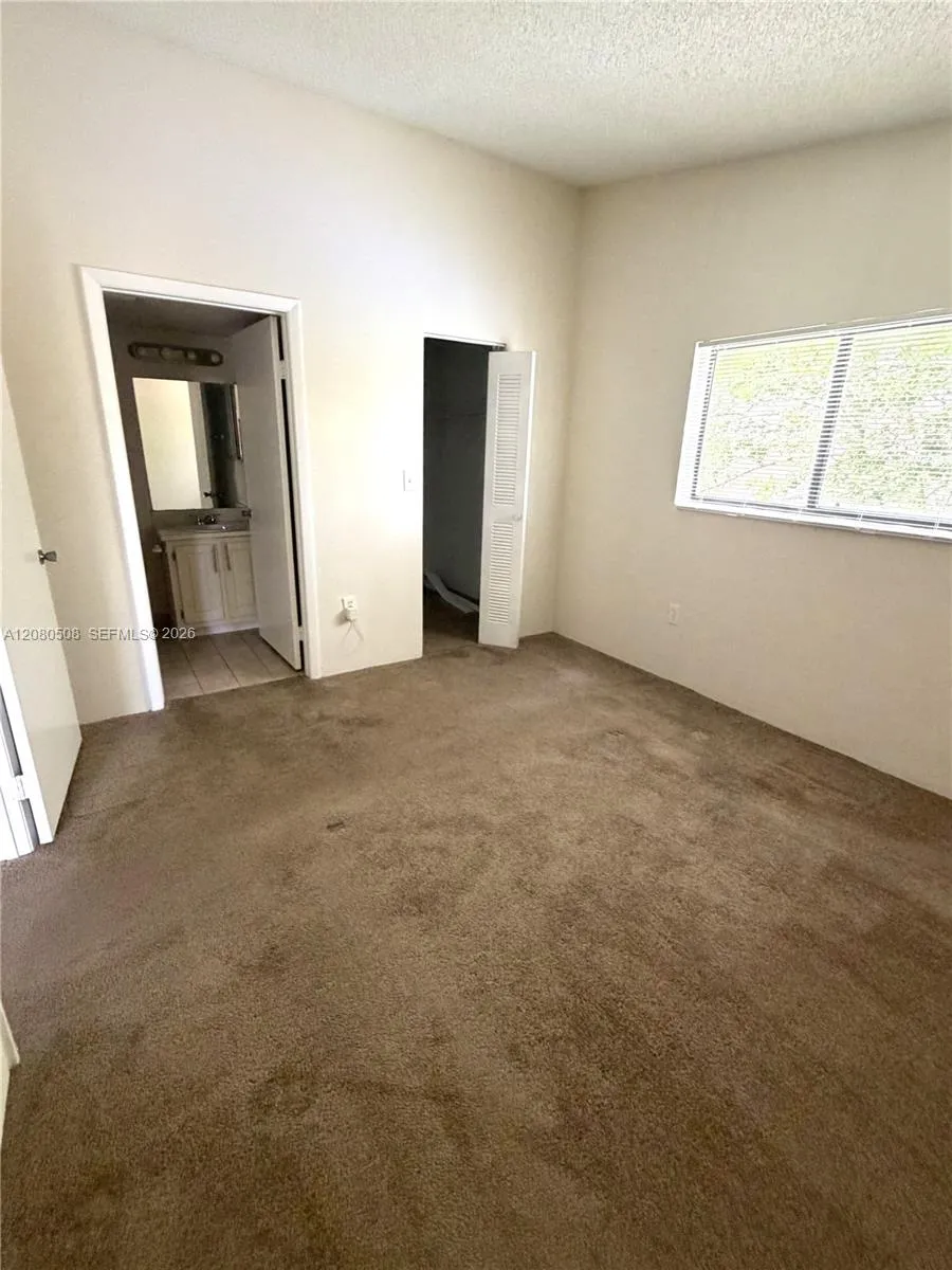 351 Palm Way #303 Pembroke Pines, FL 33025