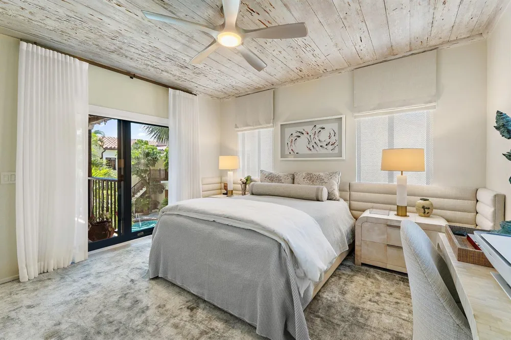 214 Chilean Avenue Palm Beach, FL 33480