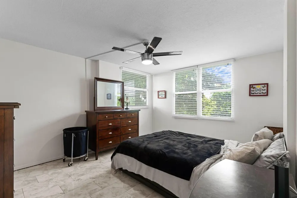 113 ROYAL PARK DRIVE #4A Oakland Park, FL 33309