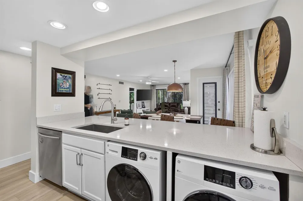 124 BRACKENWOOD ROAD #124 Palm Beach Gardens, FL 33418