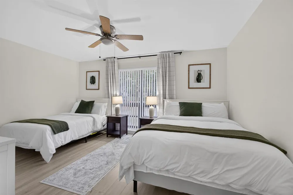 124 BRACKENWOOD ROAD #124 Palm Beach Gardens, FL 33418