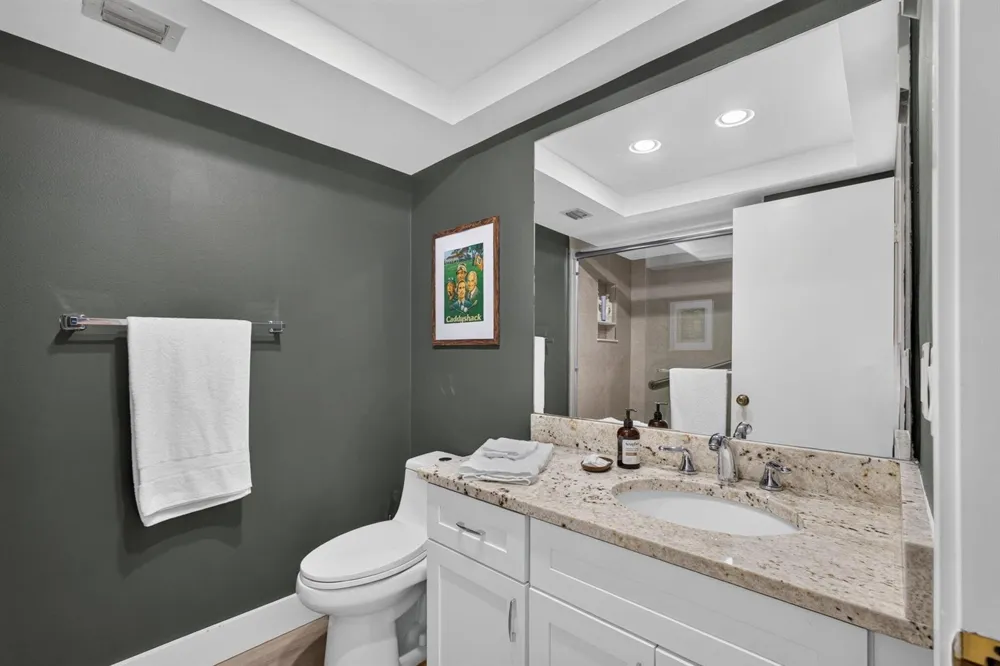 124 BRACKENWOOD ROAD #124 Palm Beach Gardens, FL 33418