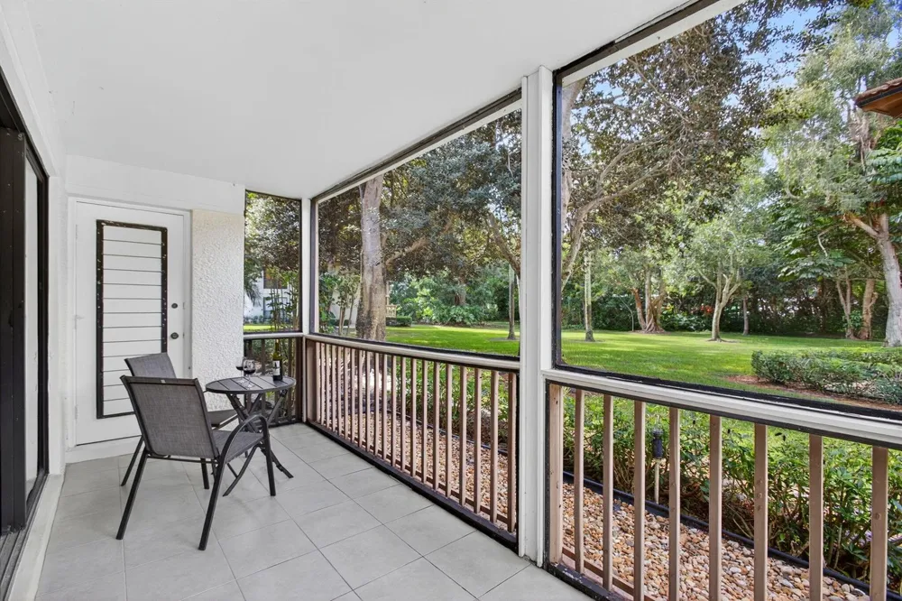 124 BRACKENWOOD ROAD #124 Palm Beach Gardens, FL 33418