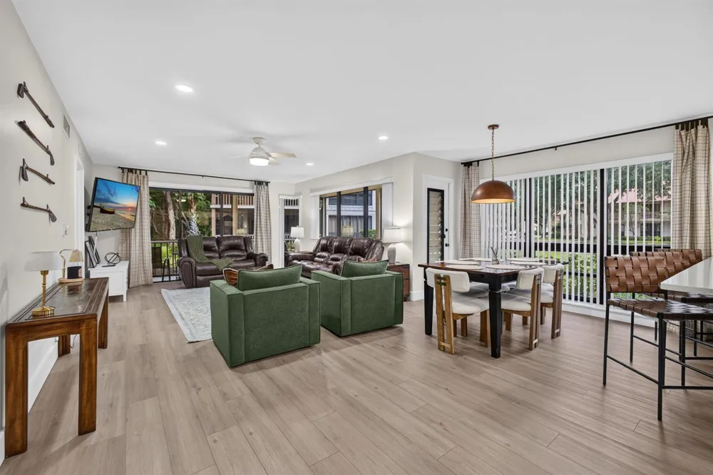 124 BRACKENWOOD ROAD #124 Palm Beach Gardens, FL 33418