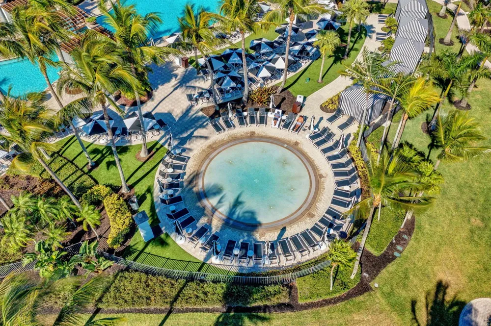 124 BRACKENWOOD ROAD #124 Palm Beach Gardens, FL 33418