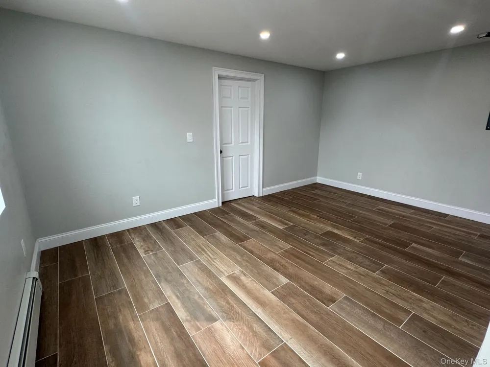 233 Franklin Street #Apt 3 Hempstead, NY 11550