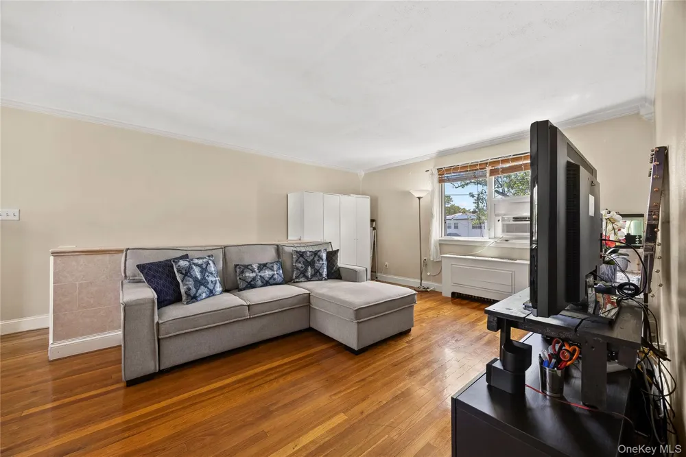 68-01 Bell Boulevard #Upper Bayside, NY 11364