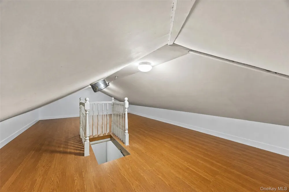 68-01 Bell Boulevard #Upper Bayside, NY 11364