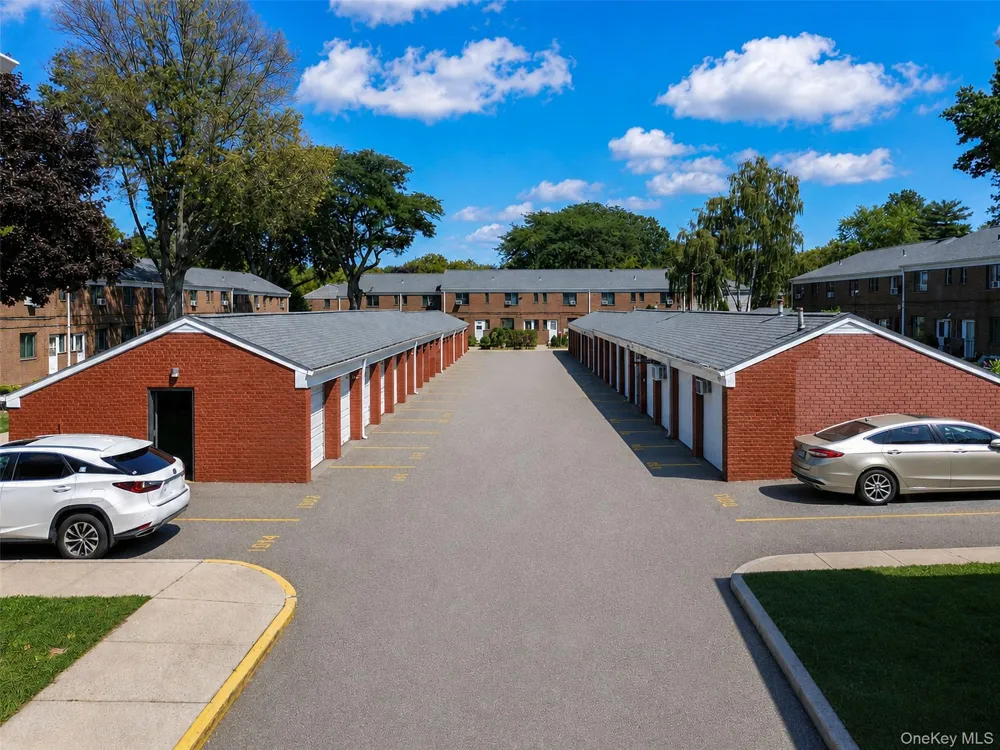 68-01 Bell Boulevard #Upper Bayside, NY 11364