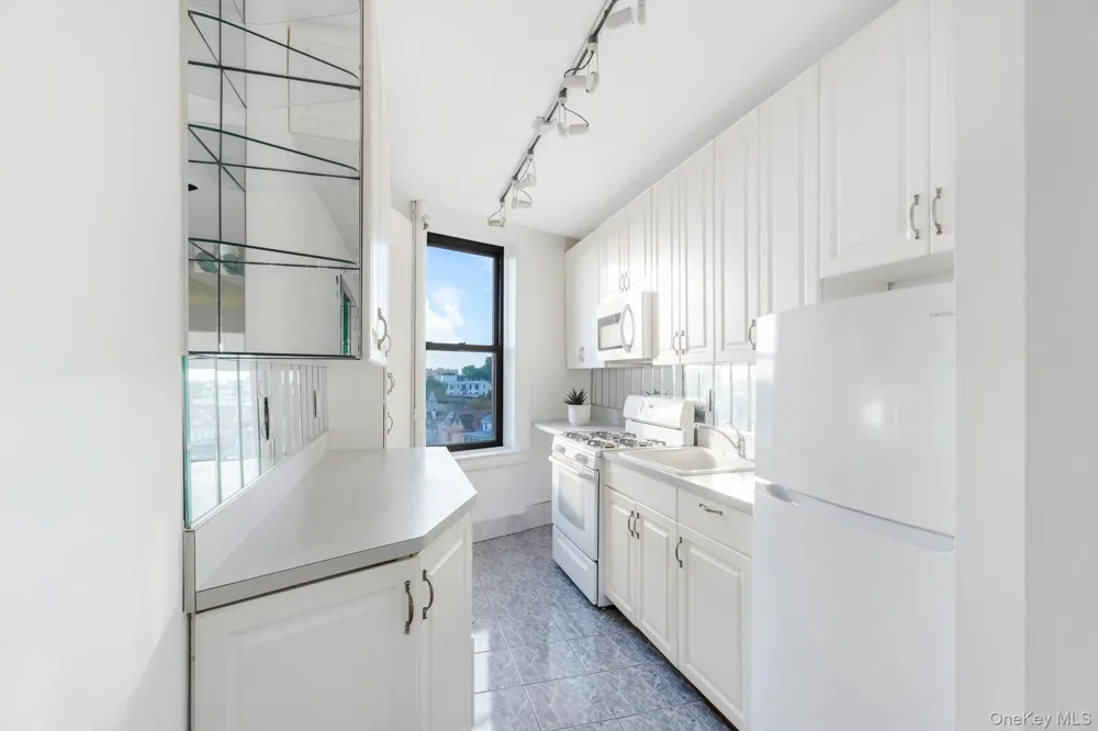 7609 4th Avenue #F1 Brooklyn, NY 11209