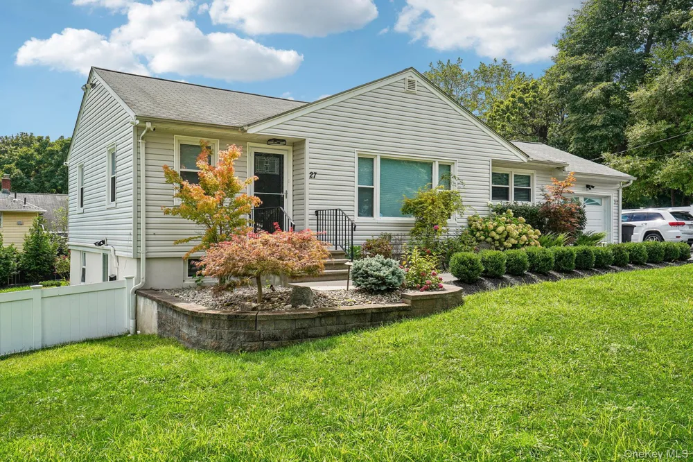 27 Pierce Street Nanuet, NY 10954