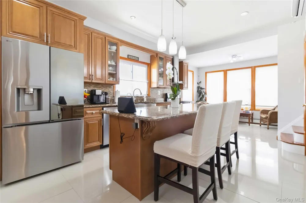 27-17 Ericsson Street East Elmhurst, NY 11369