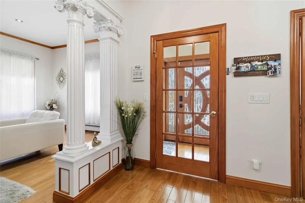 27-17 Ericsson Street East Elmhurst, NY 11369