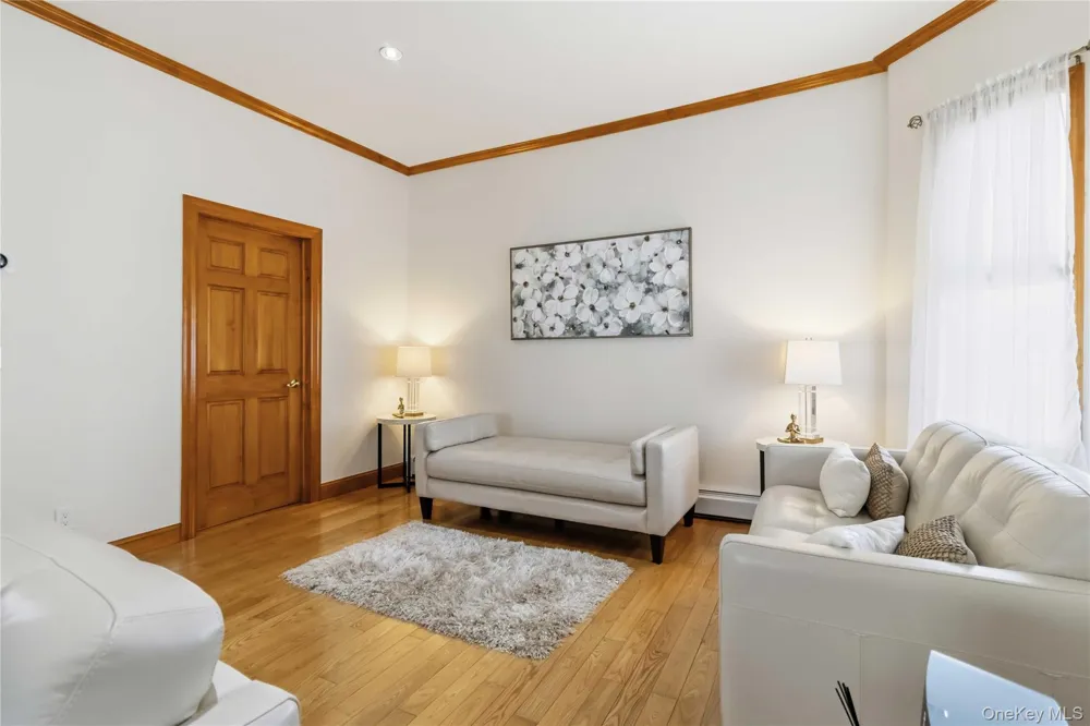 27-17 Ericsson Street East Elmhurst, NY 11369