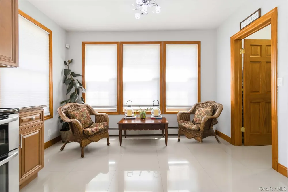 27-17 Ericsson Street East Elmhurst, NY 11369