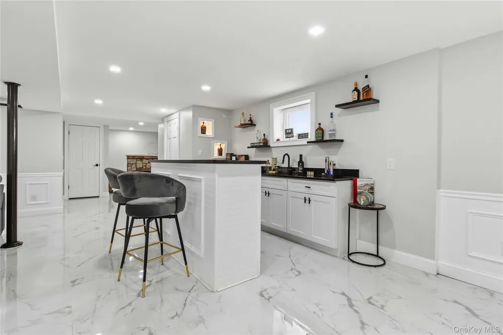 27-17 Ericsson Street East Elmhurst, NY 11369