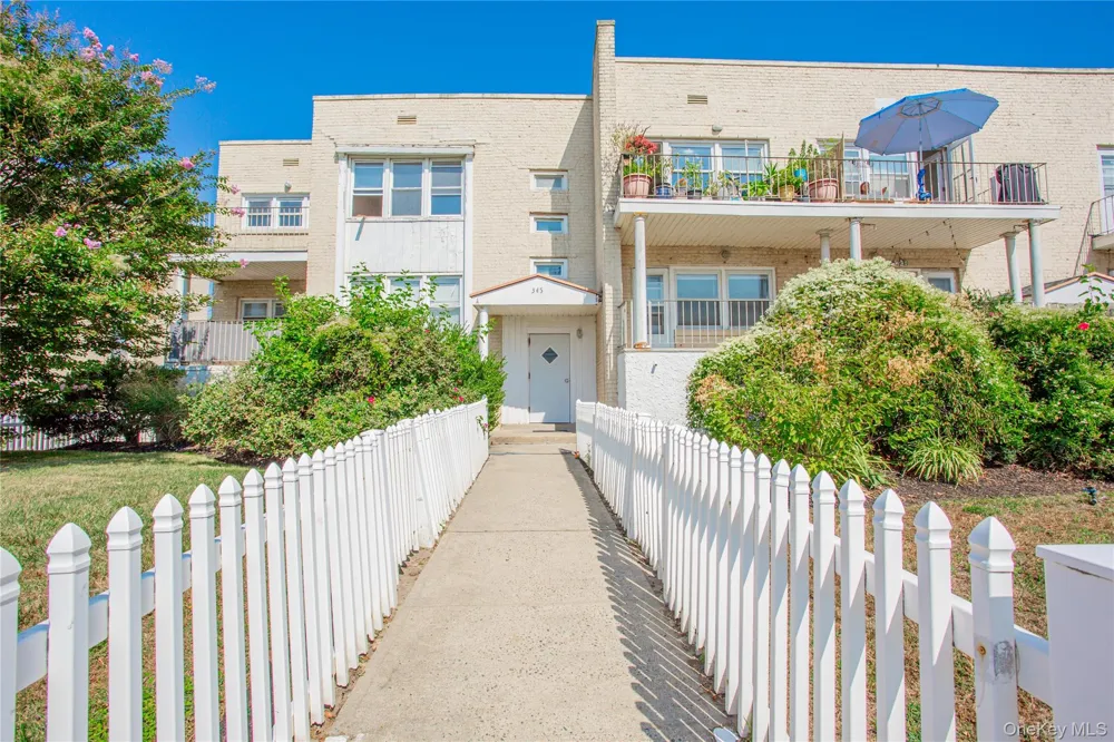 345 Shore Road #2E Long Beach, NY 11561