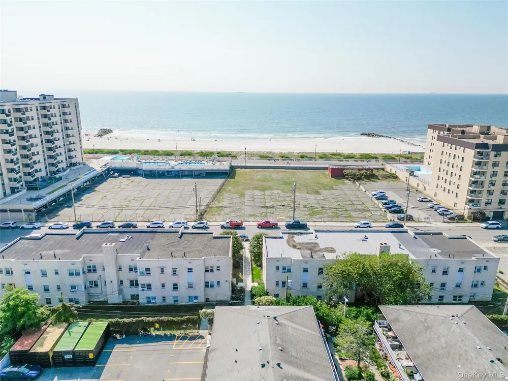 345 Shore Road #2E Long Beach, NY 11561