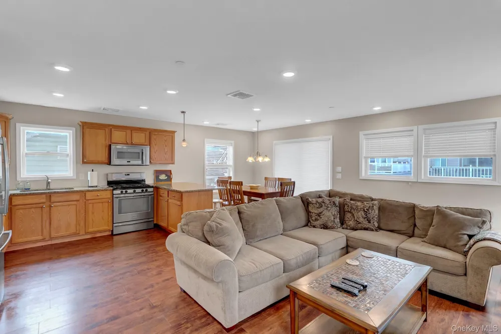 72 Arizona Avenue Long Beach, NY 11561