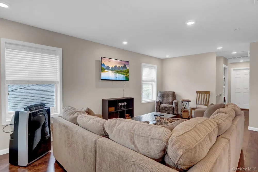 72 Arizona Avenue Long Beach, NY 11561