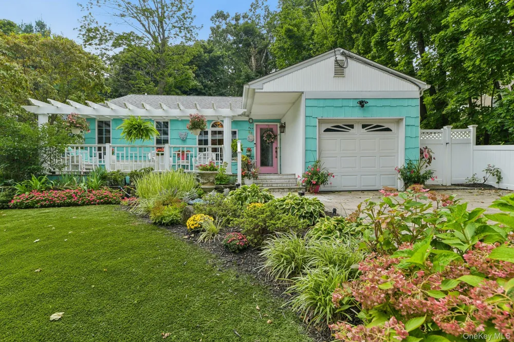 28 Forest Drive East Northport, NY 11731